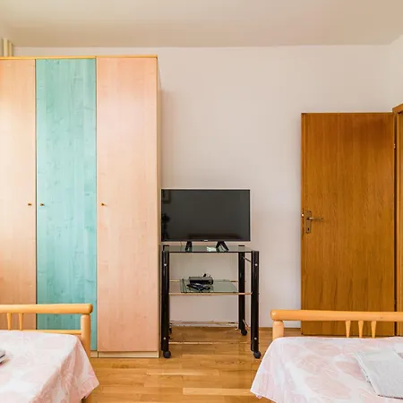 Jere Apartment *
