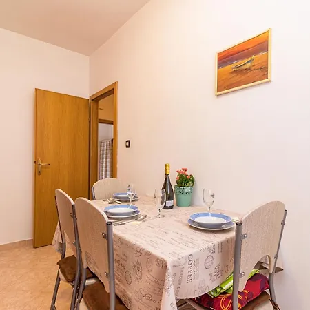 Апартаменти Jere *